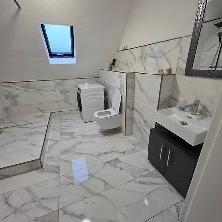 Komfortable Ideal Fuer Monteure & Gaeste Appartamento